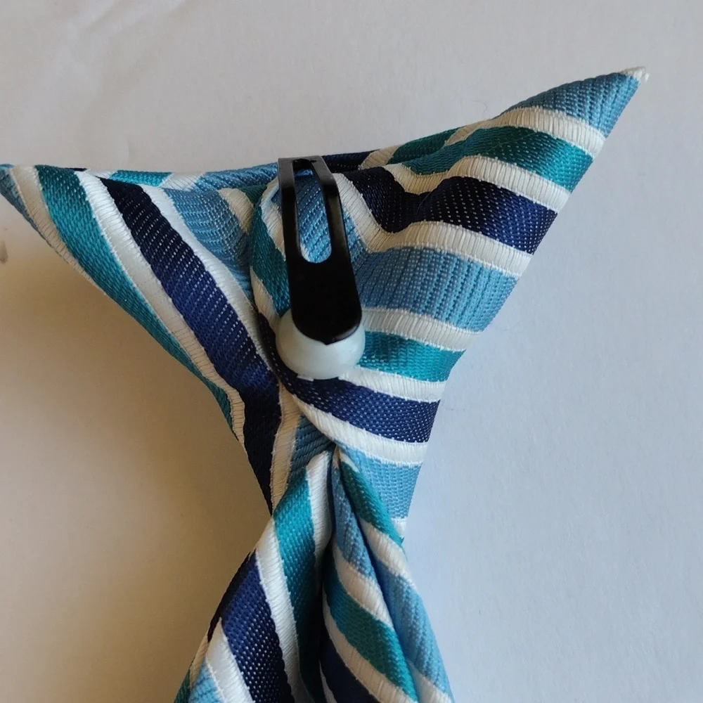 Source Unknown blue stripe